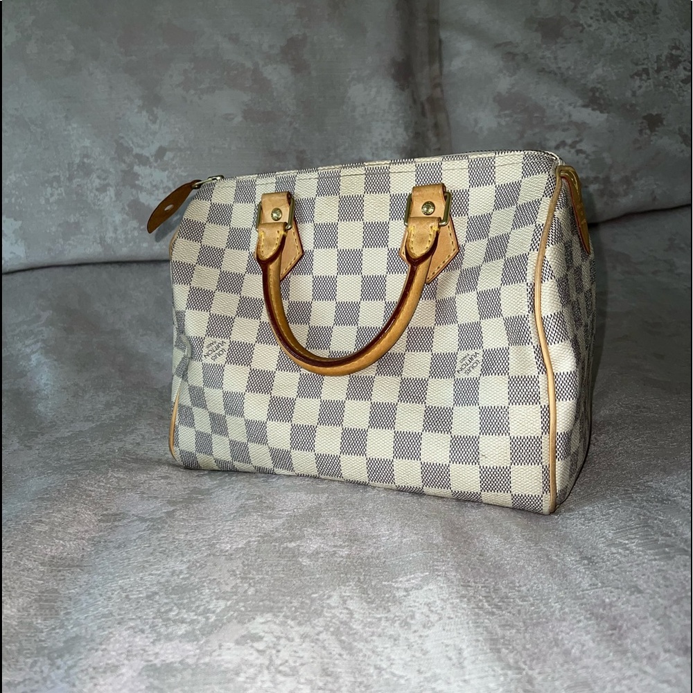 Louis Vuitton speedy bag